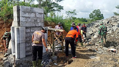 Anggota Polres Lebak Melaksanakan TMMD ke- 110 Bersama TNI