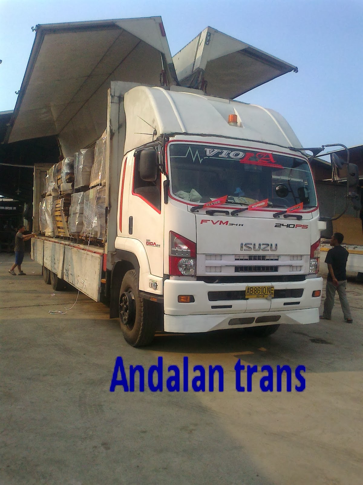 RENTAL TRUK WINGBOX GANDENG FUSO 2013