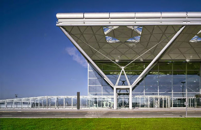 Terminal del Aeropuerto de Stansted | Norman Foster | Estructura modular