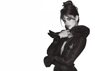 Free wallpapers without watermarks of Penelope Cruz at Fullwalls.blogspot.com