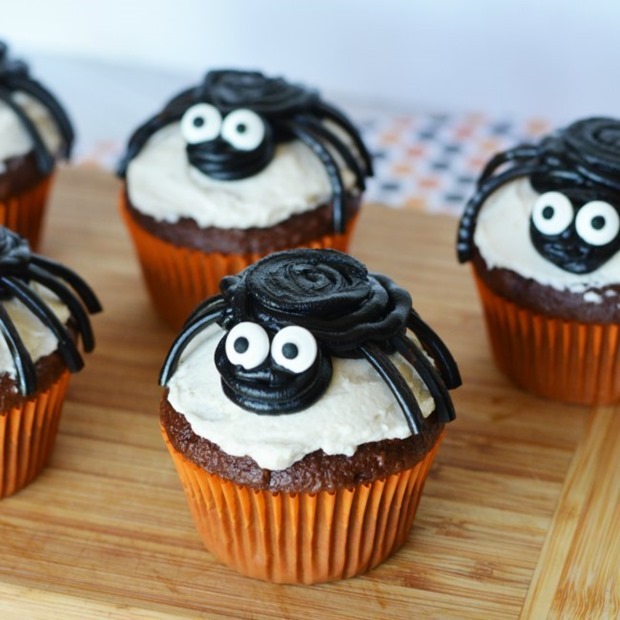 Black-Spider-Cupcakes