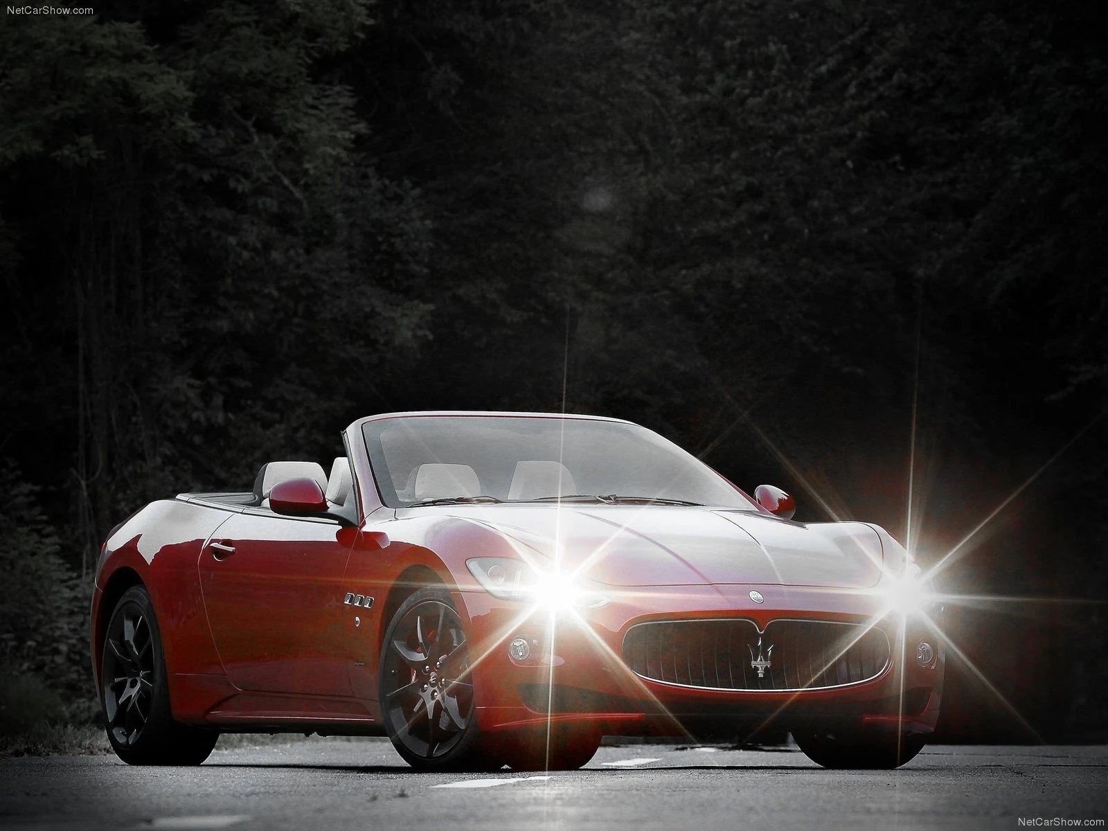 Hình ảnh siêu xe Maserati GranCabrio Sport 2012 & nội ngoại thất