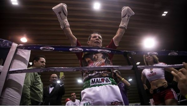  VIDEO: Julio César Chávez imparte cátedra en su retorno al ring… se lució el campeón