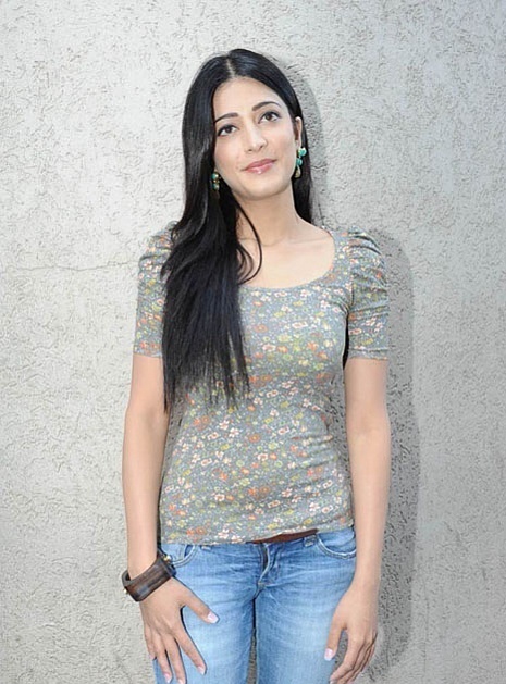 Sruthi Hassan new unseen photoshoot