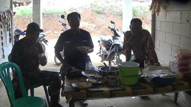 Kepala Desa Blimbing Akui Kegiatan TMMD Merangsang Berdirinya Warung Nasi