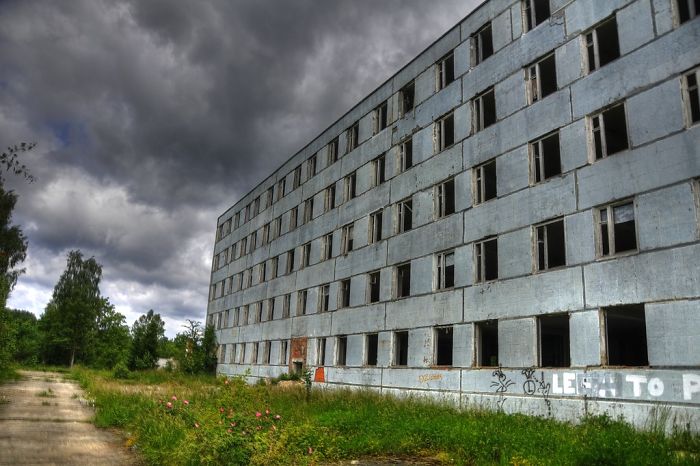 30 Ghost Towns Across The Globe