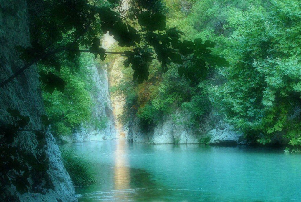  Gambar  Gambar  Sungai yang Indah