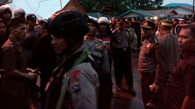 TNI-Polri Amankan Kisruh Massa di Simpang Tonang