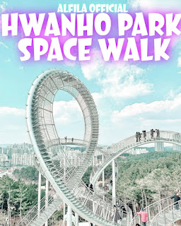 Enjoying the Beauty of South Korea's Hwanho Park Space Walk