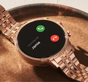 Fossil Gen 6 Wellness Edition Hybrid Smartwatch: Long-lasting and Feature-packed