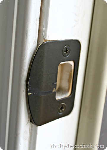 spray painting door knobs