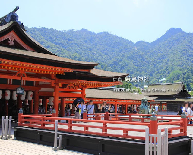 厳島神社の高舞台