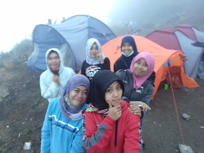 ngetrip bareng sahabat