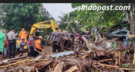 tsunami selat sunda,kerusakan banten dan sekitarnya ,korban tsunami banten,korban tsunami selat sunda,kerusakan oleh tsunami,letusan gunung anak krakatau,korban tsunami ,tsunami pantai anyer,kerusakan di pantai anyer,tsunami besar di selat sunda,korban tsunami banten,