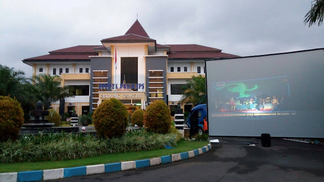 Persiapan uji coba Bioling sebelum pemutaran film nasional