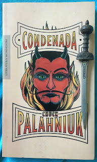 Portada del libro Condenada, de Chuck Palahniuk