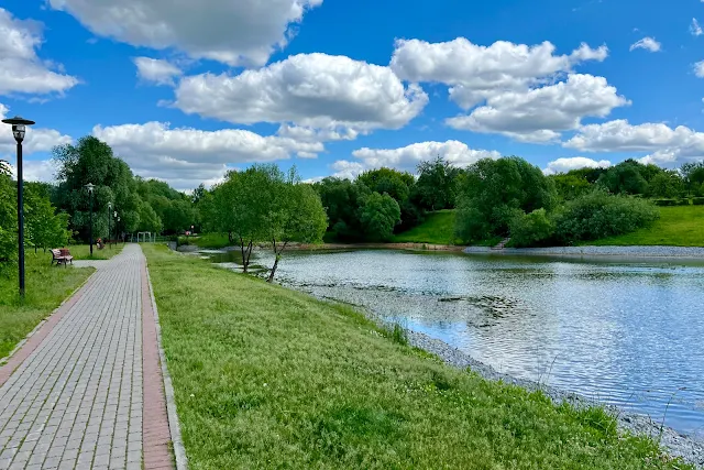 Покровский парк, Покровский пруд