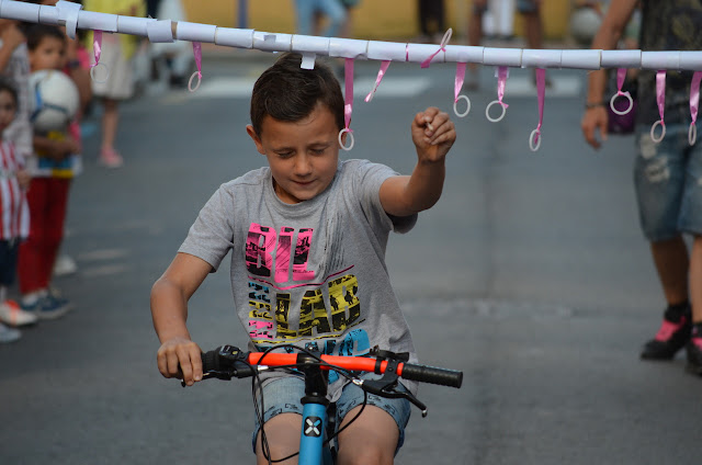 Carrera de cintas infantil en Llano