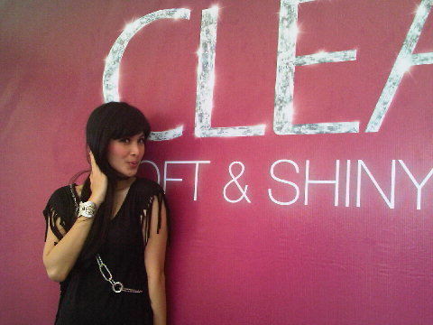 Sandra Dewi & Clear Promo