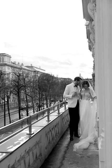 sandy alonso wedding photography Palais Vienna - Almanac Hotels