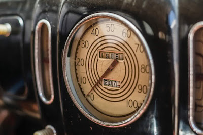 Lincoln Zephyr V12 Twin-Grille Classic Car Speedometer