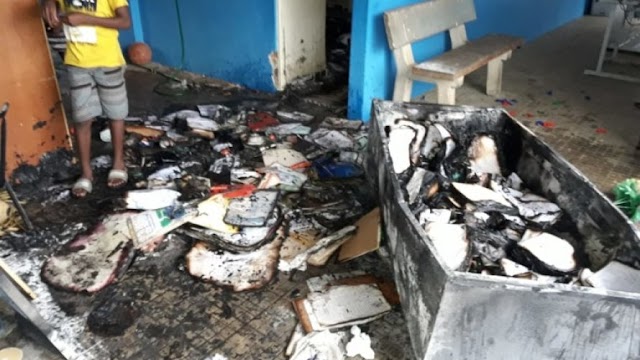 Incêndio consome parte da Escola Lídio Santo em Mutuípe