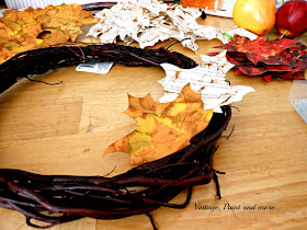 Vintage, Paint and more... fall wreath made with grapevine form and leaves of paper