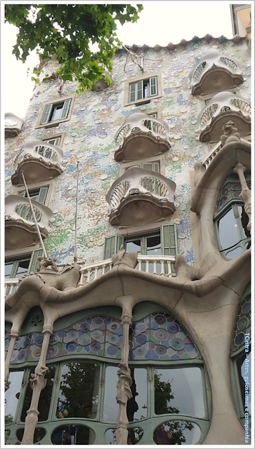 Barcelona; Conhecendo a Europa; sem guia; turismo na espanha; Passeig de Gràcia; Casa Batlló.