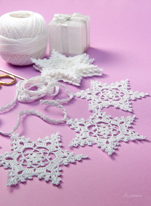 Crochet snowflake pattern by Anabelia Craft Design