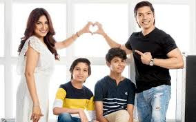 Shaan with wife and children