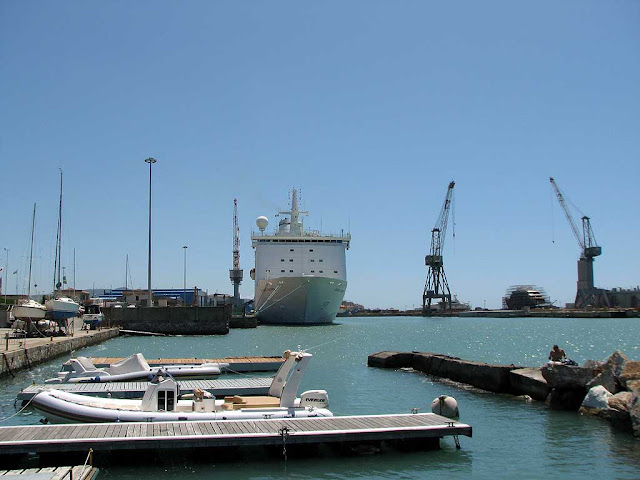 Cruise ship, Porto Mediceo, Livorno