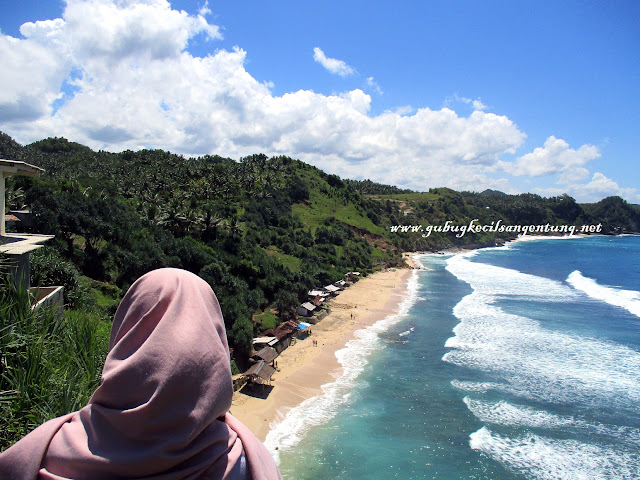 wisata pantai nampu wonogiri