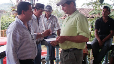 Campesinos de Las Tazas-Marsella aprendieron a construir biodigestores