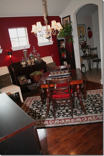 Basketball, dining room 017