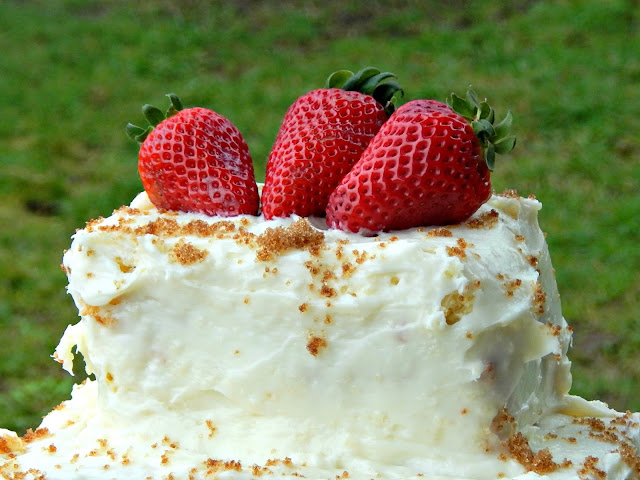 recipe for a three tiered strawberry lemonade cake @MelissaKaylene