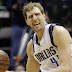  Los Mavericks de Dallas y Dirk Nowitzki pactaron contrato por dos años 