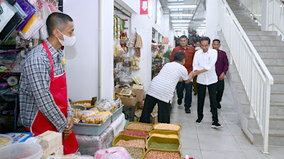 Presiden Jokowi Resmikan Pasar Induk Among Tani di Kota Batu