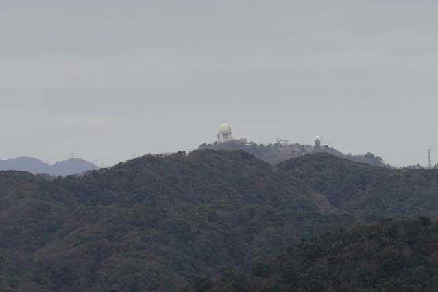 島根県松江市美保関町美保関 東屋から高尾山レーダーの眺望