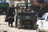 Russell Crowe and Scott Grimes on the set of 'Robin Hood'