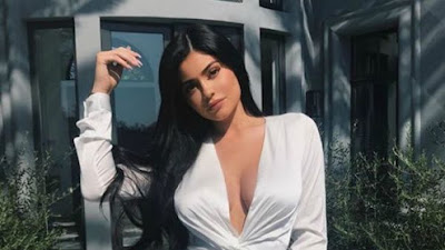 Kylie Jenner - empresaria, diseñadora y modelo