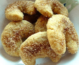 cinnamon-sugar-ขนม