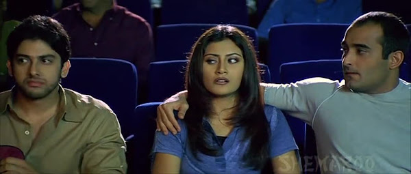 Screen Shot Of Hindi Movie Hungama (2003) Download And Watch Online Free at worldfree4u.com