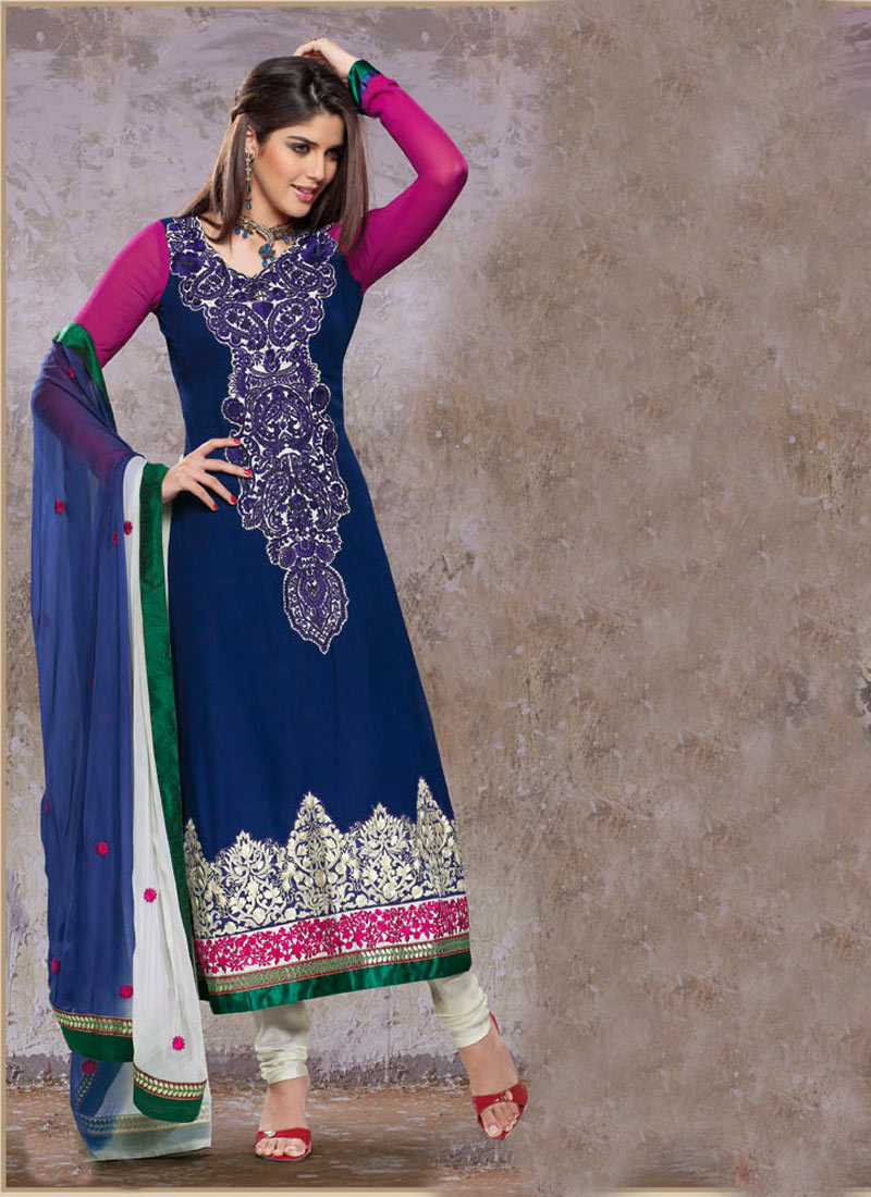 ladies clothes design in pakistan