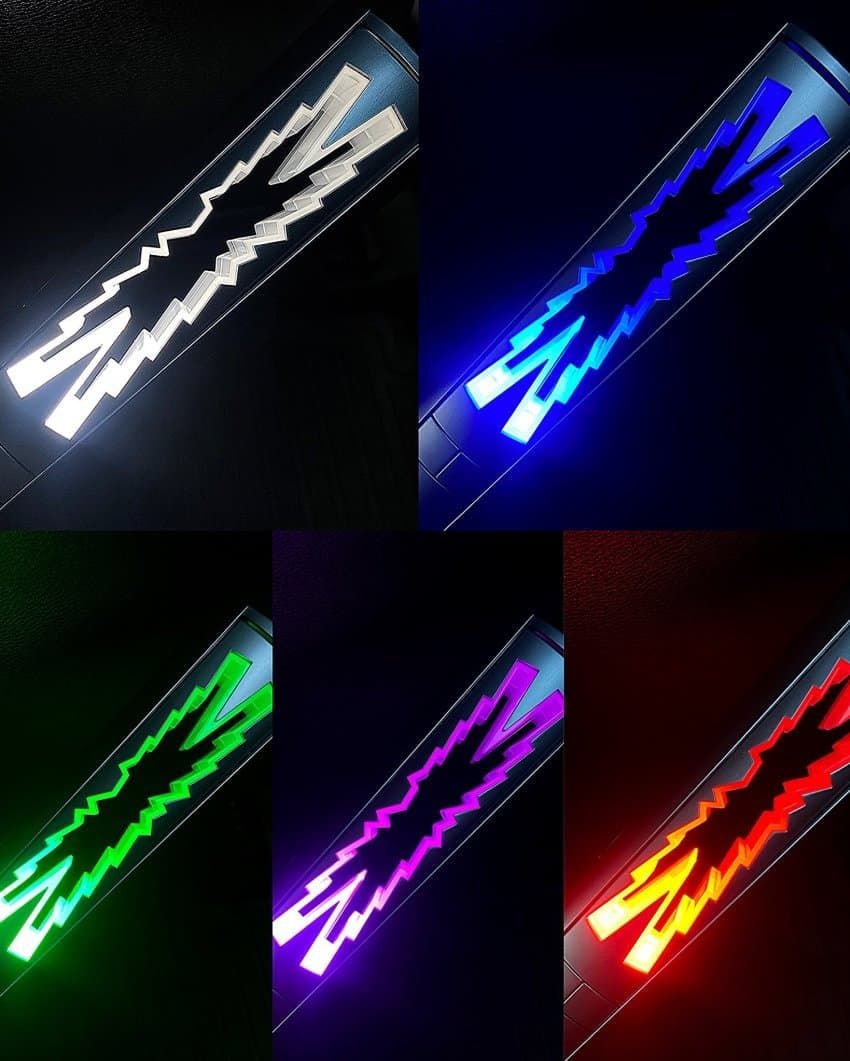El lightstick de LE SSERAFIM ilumina tus conciertos con sus cinco colores diferentes
