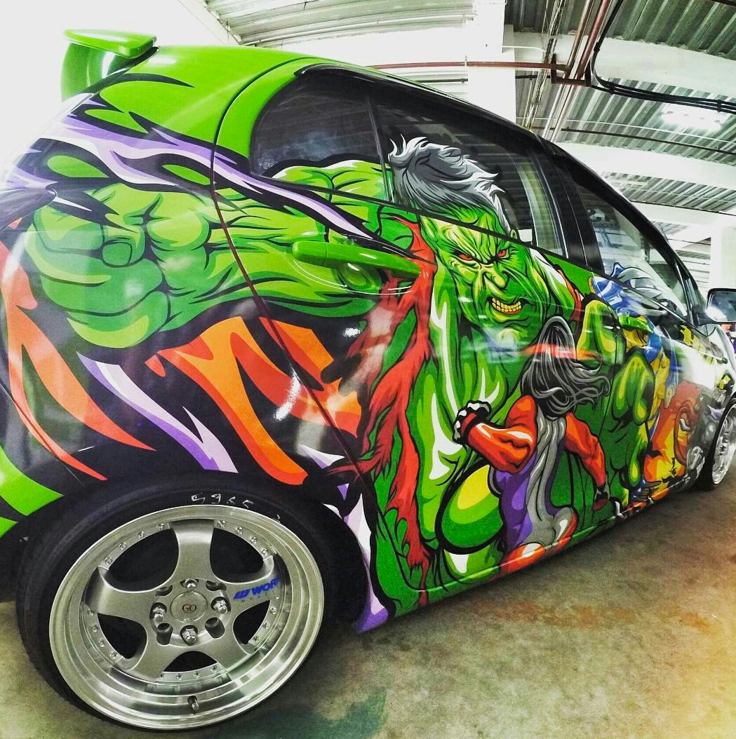 Cutting Sticker Mobil Hulk Pojok Stiker