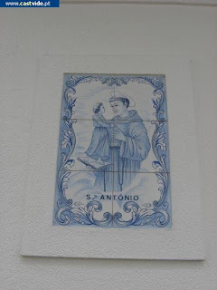 Azulejos e Placas de Pedra de Castelo de Vide, Portugal (Tiles)