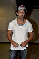 Hrithik celebrates his birthday with media