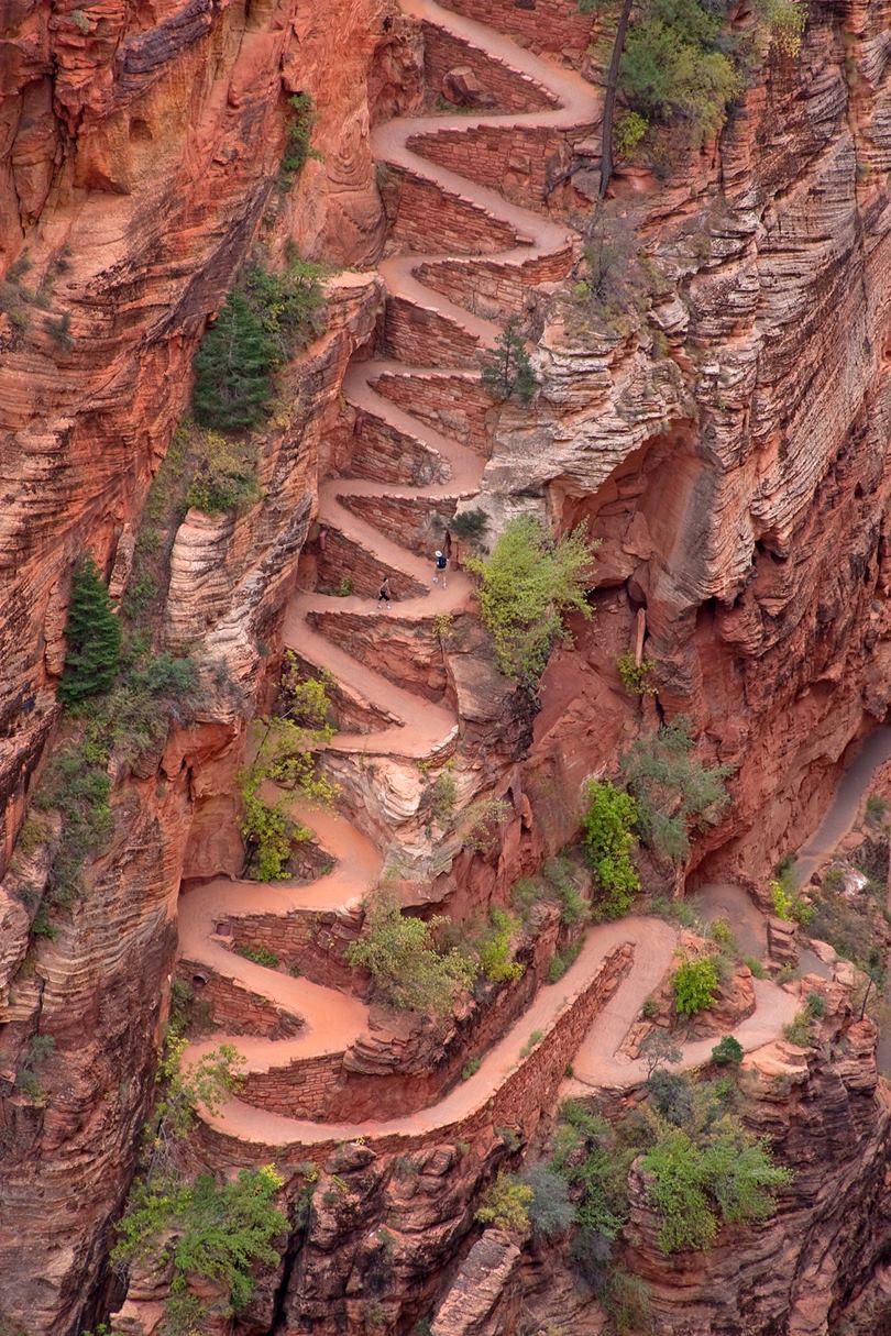 Walter's Wiggles on Angels Landing Trail, Utah