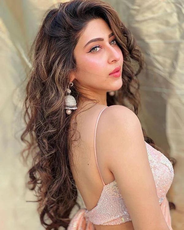 Sonarika Bhadoria curvy hot indian tv actress