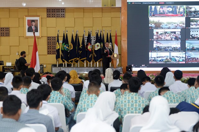 Edy Rahmayadi Ajak Pelajar Baca Surat Kabar